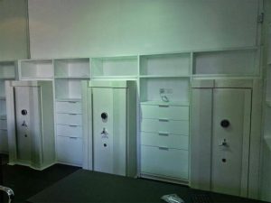 פורץ כספות גדולות